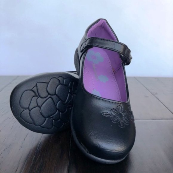 Kids Girls Leatherette Floral Perforated Decor Velcro Strap School Uniform Shoe - Picture 4 of 4